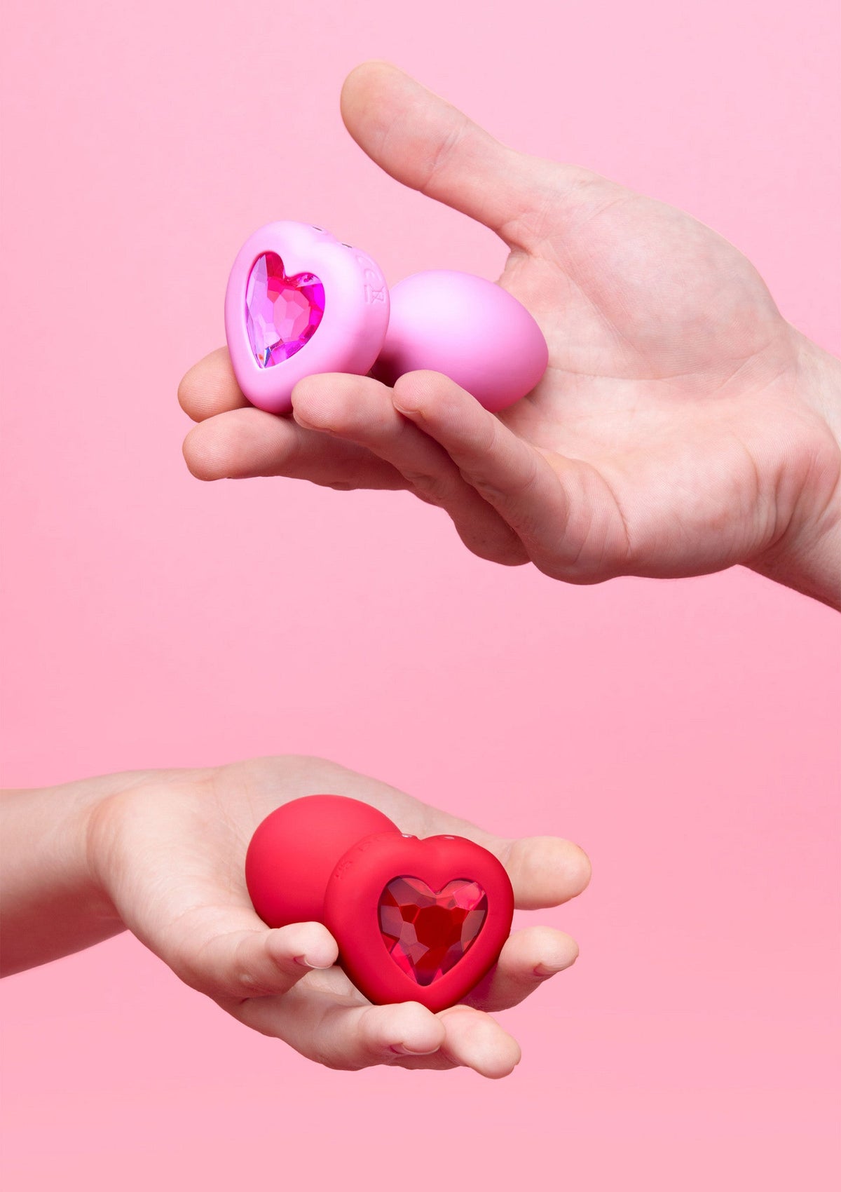 B-Vibe Vibrating Heart Plug S/M PINK - 11